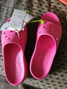 Nwt CROCS Bae Slides In Dragonfruit
